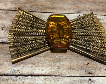 Buckle,Vintage Victorian ,mesh metal  ladies belt buckle, gold tone  filigree metal, large amber color glass stone, wedding ,gift for her
