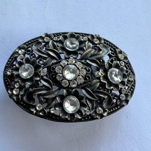 BUCKLE Vintage floral silver tone metal  unisex belt buckle/silver tone  with flower pattern rhinestone belt buckle/dress belt buckle