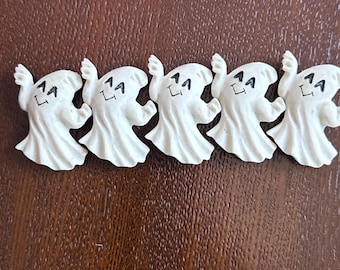 Copri bottoni vintage fantasma di Halloween. Set di cinque