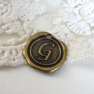1- Wax Seal Charms Letter G Round Initial Bronze Stamped Monogram Disc Lead Free Alphabet Charms Diy Jewelry Supplies Inv0314
