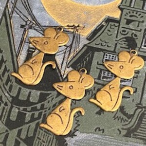 3 Vintage Mice Charms image 3