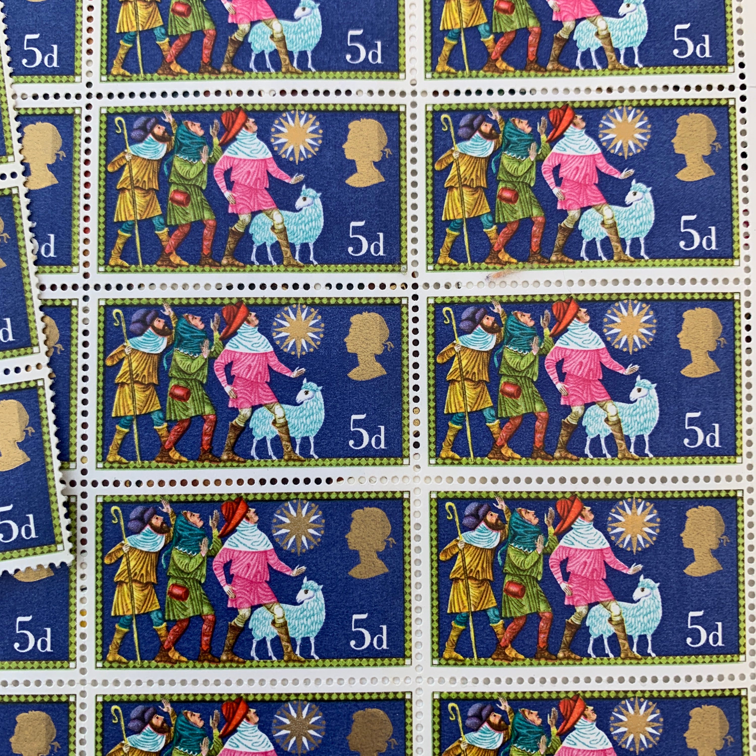 Image of 10 Pre Decimal Postage Stamps, Vintage Uk Unused 5D Ephemera, Journaling