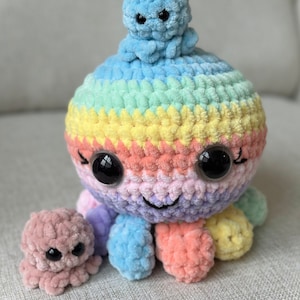 Momma Octopus with Babies