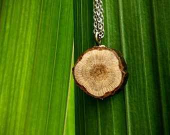 Oak Wood Resin Pendant Necklace – Nature-Inspired Jewelry, Rustic Gifts for Her, Anniversary Wood Charm