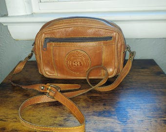 Salvador Bachiller leather crossbody, messenger bag.