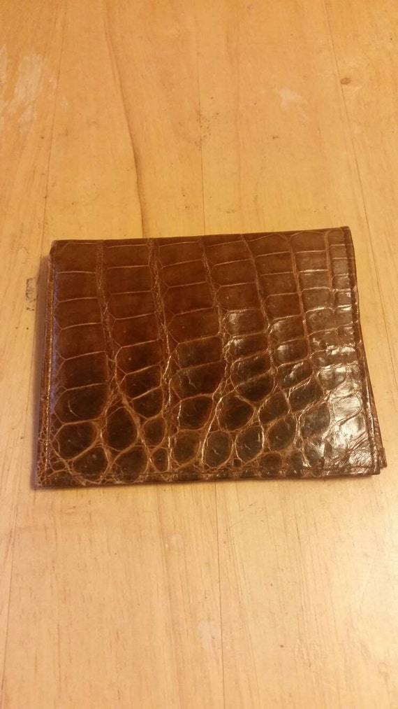 Gorgeous brown leather croc mens/unisex bifold wal