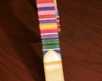 Vintage Guatemalan rainbow and leather belt, size Sm.