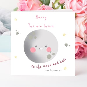 Tarjeta personalizada del Día de la Madre: a la luna, mamá, niñera, Nanna. El texto se puede cambiar. Cumpleaños imagen 1
