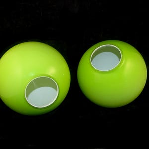 Set of 2 Vintage Old ART DECO Light Green Color Glass Lamp Shade Globe 1950&#39;s, Art Deco Style Glass Light Shade, Lime