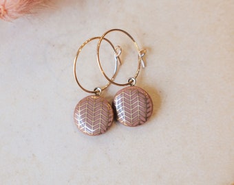 Hoop earrings with porcelain pendant 'herringbone' gold porcelain jewellery lille mus jewellery