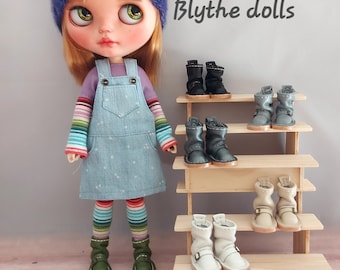 Boots for Blythe and Holala