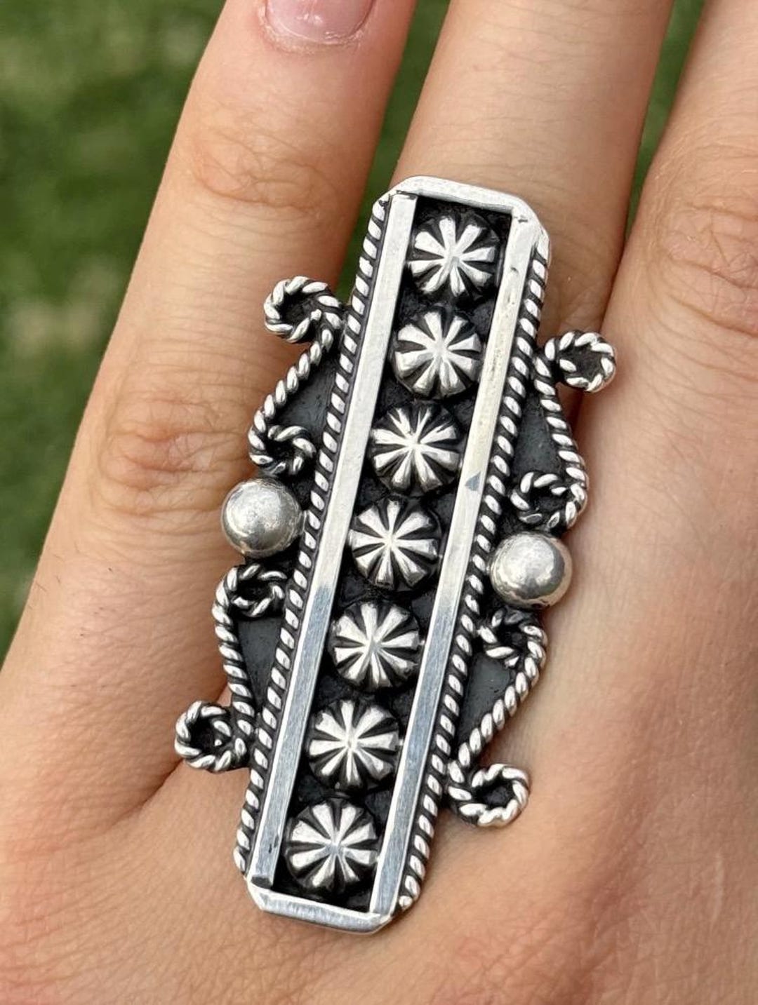 ナバホ族のネイティブスターリングシルバー刻印リング サイズ7.5