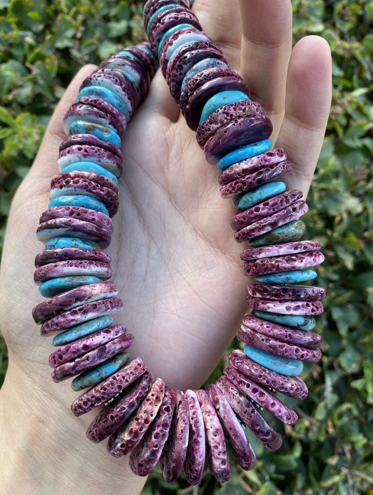 Sterling Silver Purple Spiny Oyster W Turquoise Bead Necklace. 36