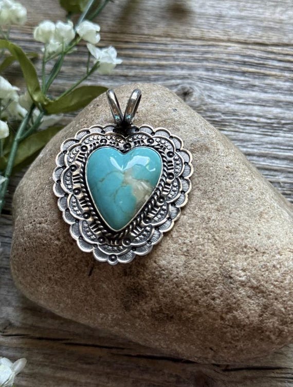 Sunshine Reeves Navajo Sterling Silver Heart Turquoise Sunshine Reeves Navajo Sterling Silver Heart Turquoise