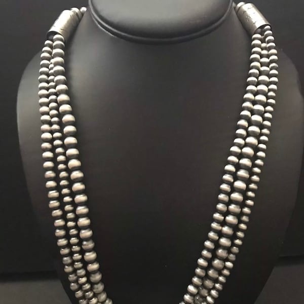 Collar de cuentas de 3 hebras de plata esterlina de 22 pulgadas