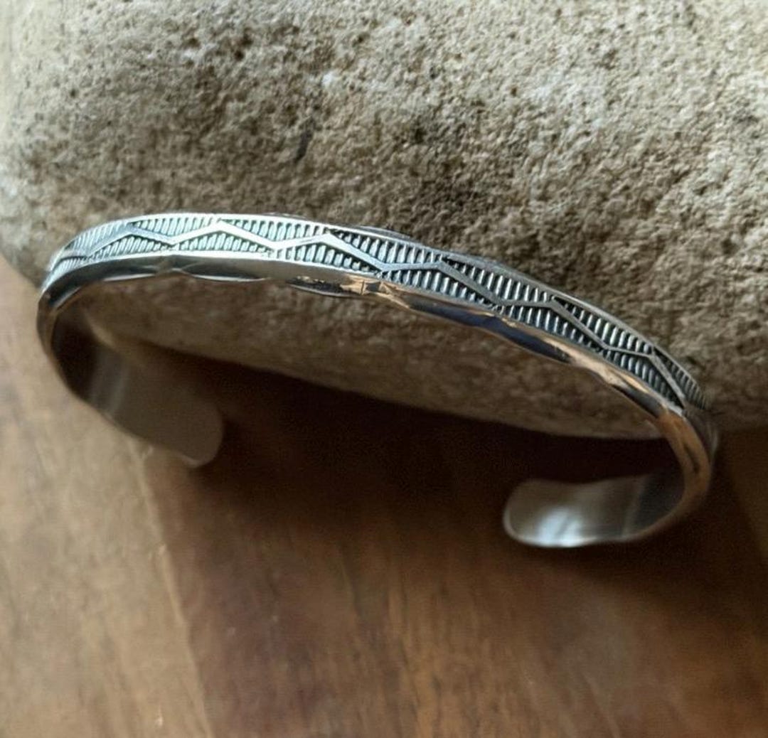 SUNSHINE REEVES STERLING 6号 4mm幅 Sunshine Reeves Sterling Silver Stacker Cuff Bracelet Navajo