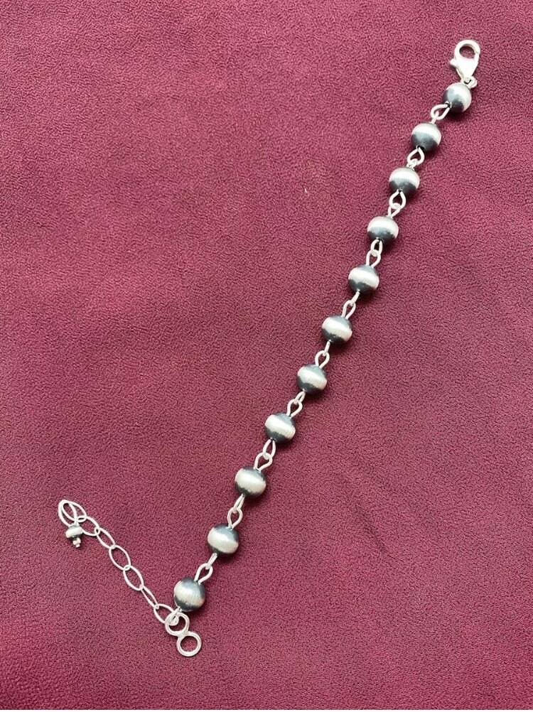 Nova Adult Bracelet (4mm + 8mm Beads) 7 Inches / Sterling Silver