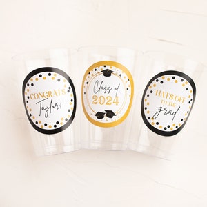 Vasos personalizados para fiestas de graduación, vasos de plástico de 414 ml con pegatinas impermeables, ¡disponibles con los colores de cualquier escuela!