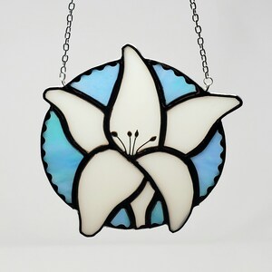 Stained Glass Iris Suncatcher, Stained Glass Flower Window Ornament Decorative Glass Art, White Iris Flower Art Springtime Decor,
