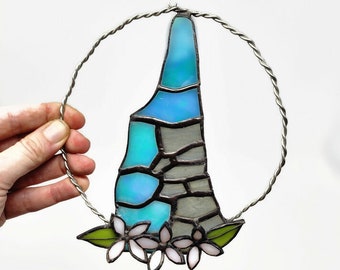 Unique Stained Glass NH Ornament with Old Man of the Mountain, Granite State Decor, Glass Lilac Art, NH State Flower