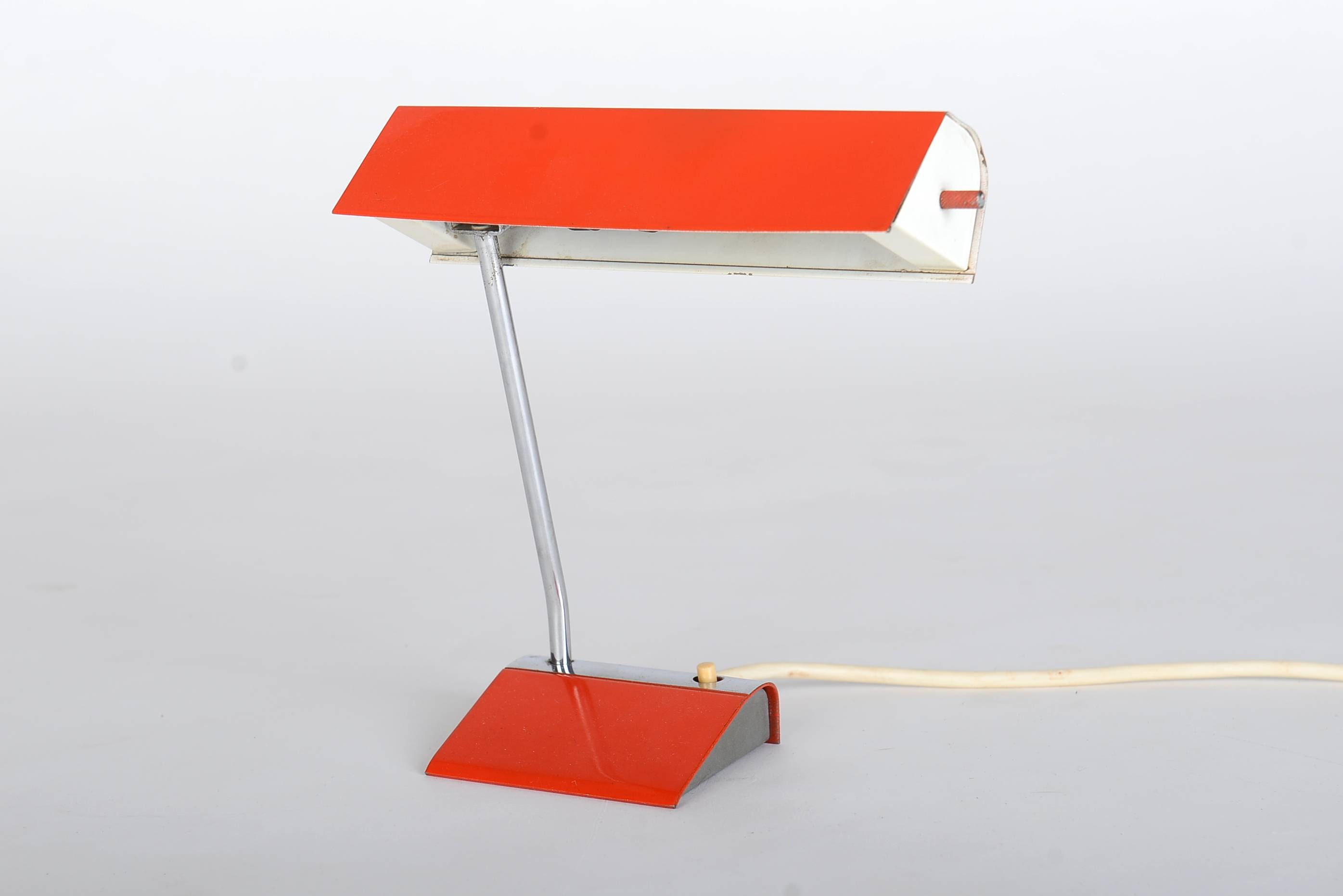 mid century style desk lamp