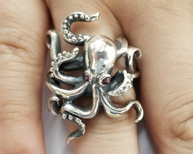 Octopus ring in sterling silver 925, marine life jewelry, sea-creature ring