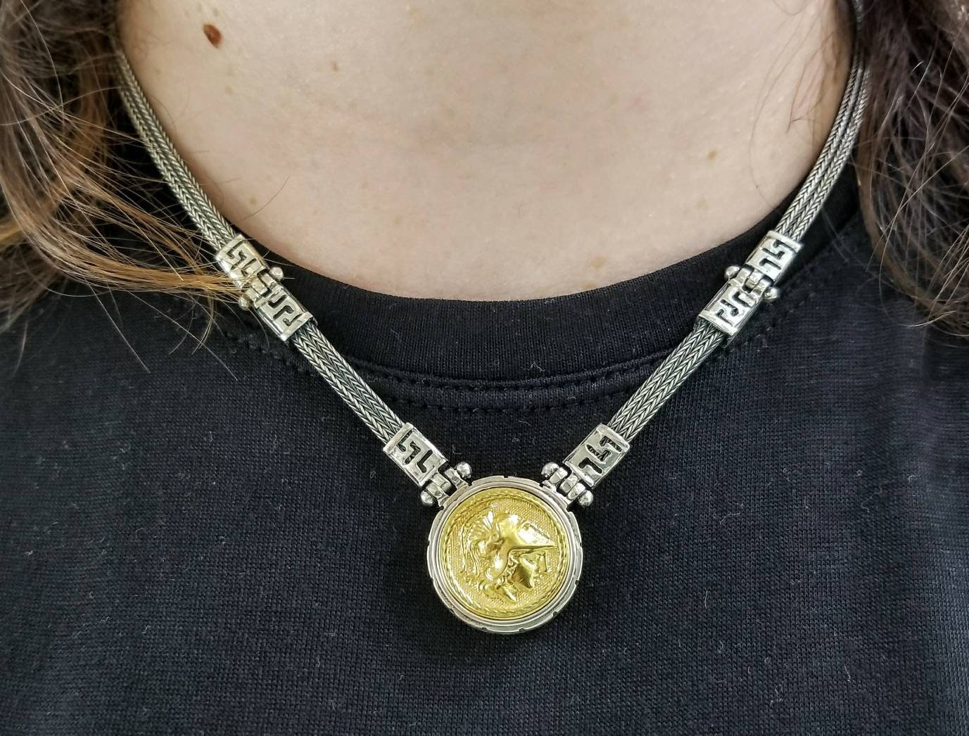 Gucci coin deals necklace