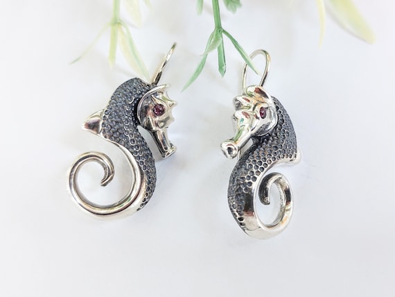 Seahorse earrings in sterling silver 925
