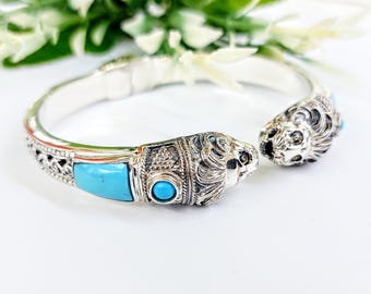 Lion Bracelet in Sterling Silver 925 with Turquoise inlays and byzantine perforations.