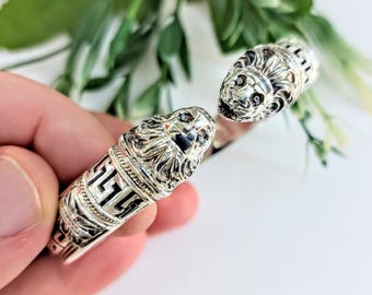 Sterling Silver Lion Head Bracelet with Greek Key Motif and Comfort Fit lining