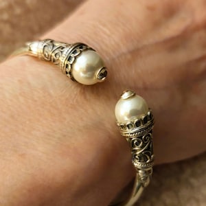 Pearl bracelet in Sterling Silver 925, byzantine style bracelet, silver bracelet, pearl jewelry
