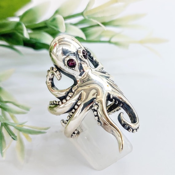 Octopus ring in sterling silver 925, marine-life jewellery