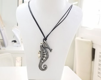 Long Seahorse Necklace in sterling silver 925.