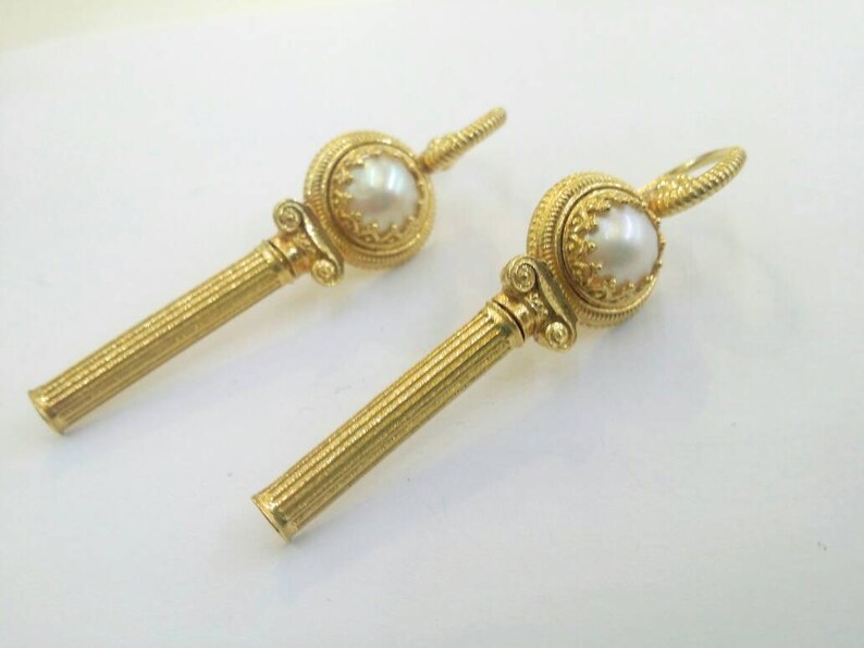 Pearl earrings in sterling silver 925 with Greek column image 1