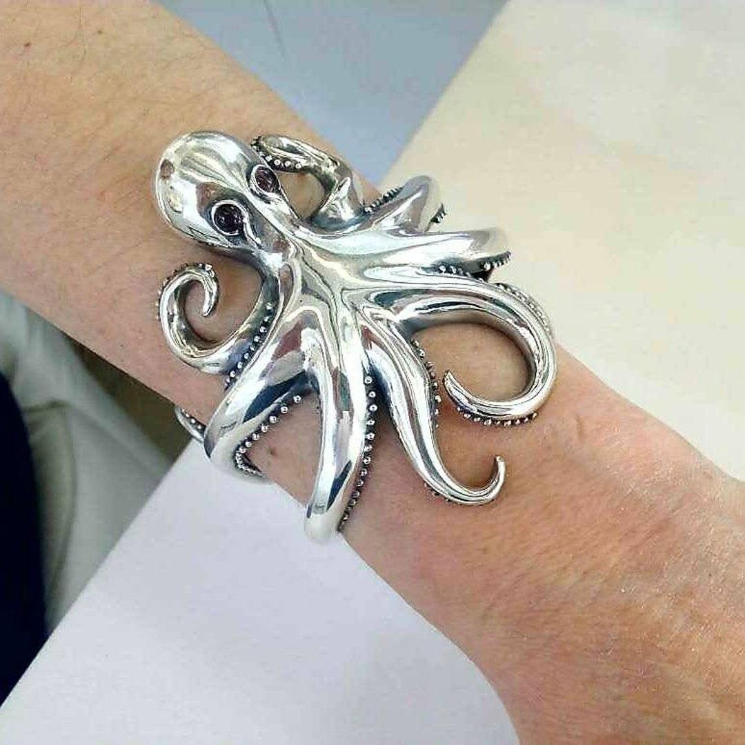 Octopus Cuff Bracelet in Solid Sterling Silver 925. 