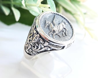 Pegasus Ring in sterling silver 925, Mythical Signet Ring