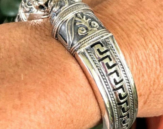 Lion Head Sterling Silver Bracelet, Greek Key Designed shank, Comfort Fit, Handcrafted Elegance