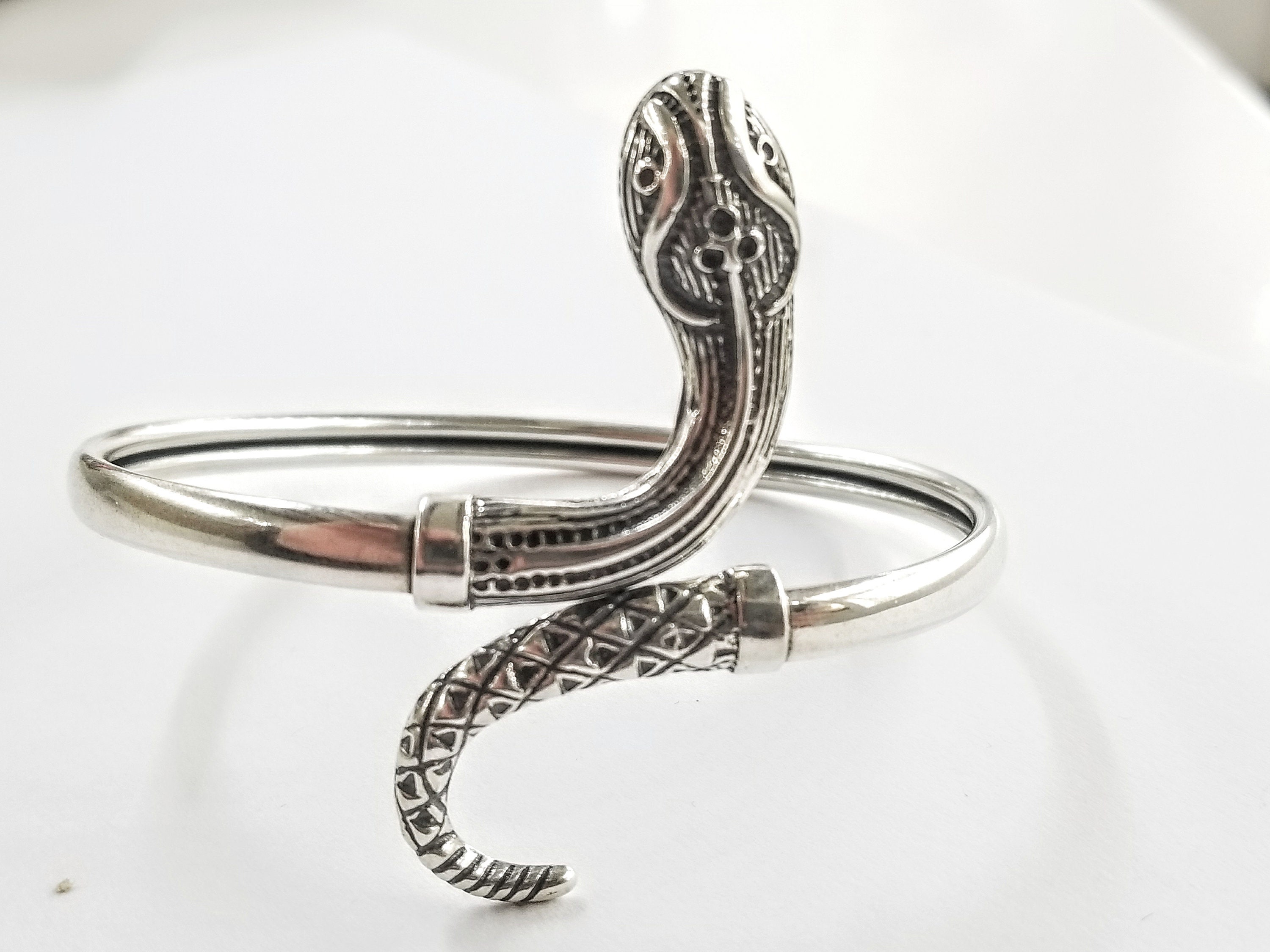 Buy Silver Snake Bracelet, Bendable Wrist Cuff Bracelet, Serpent Arm Cuff  Bracelet, Adjustable Animal Bracelet, Snake Jewelry, Serpent Jewelry Online  in India - Etsy