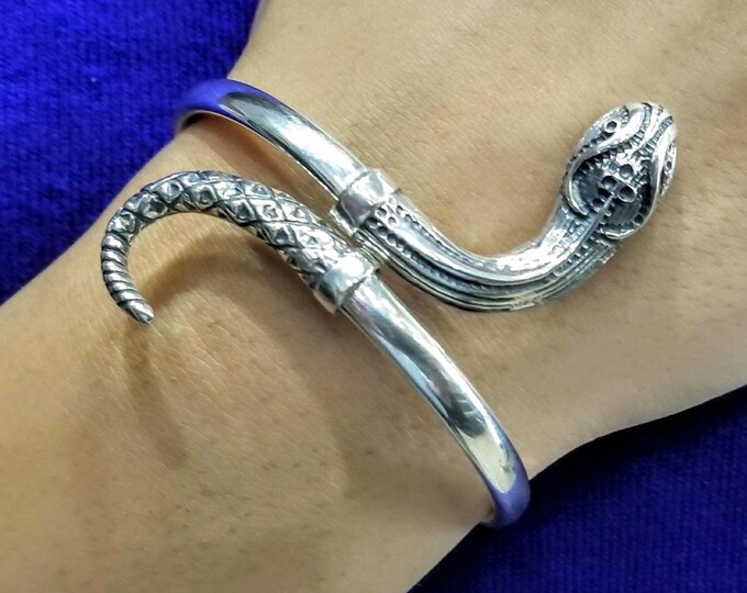 Adjustable Snake cuff bracelet in sterling silver 925, reptile jewelry, silver bracelet