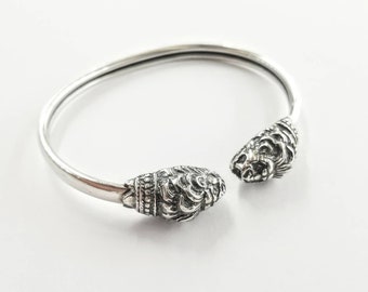 Lion bracelet in sterling silver 925, lion head torque cuff, leo zodiac, animal jewelry.