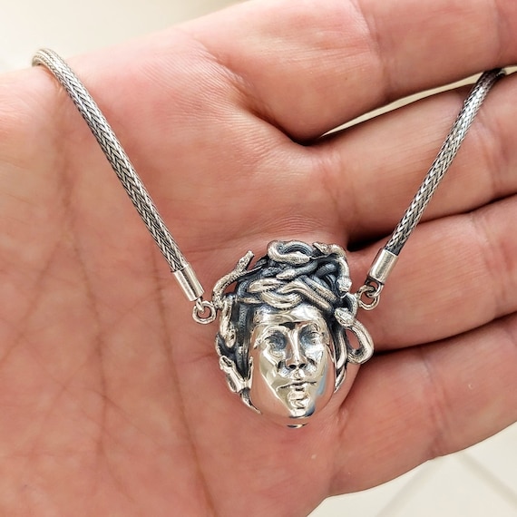 Silver chain shop value