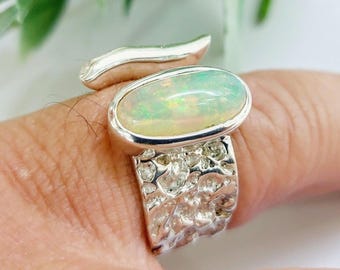 Opal ring in sterling silver 925 with brutalist texture, adjustable band