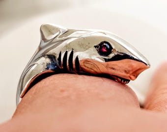 Shark Ring in sterling silver 925, ocean beast jewelry