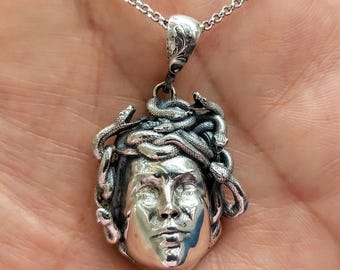 Medusa pendant in sterling silver 925, Greek Mythology jewelry