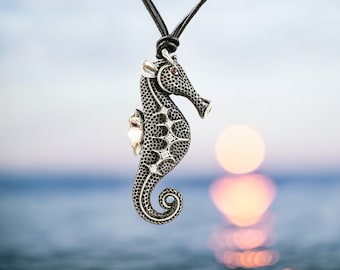 Seahorse Necklace in sterling silver 925, textured sea-creature