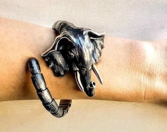 Elephant bracelet in sterling silver 925, handmade cuff, silver animal jewelry