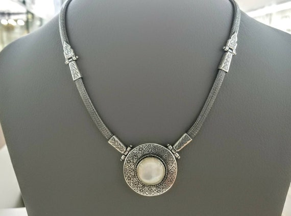 Mother of Pearl Necklace in Sterling 