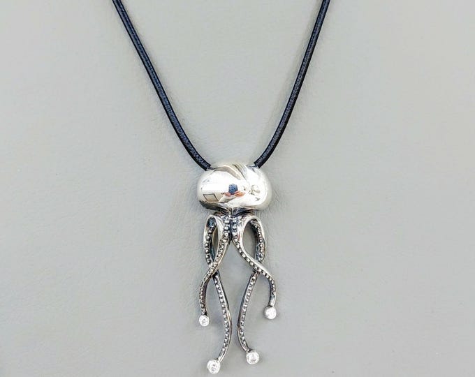 Jellyfish necklace in sterling silver 925, on black leather cord