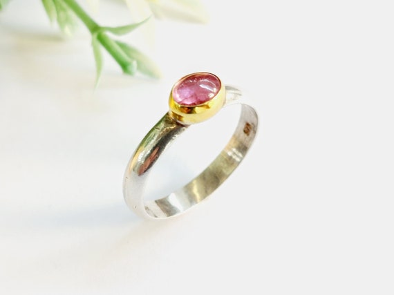 Pink tourmaline ring in silver with 18K gold bezel