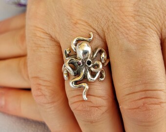 Sterling silver octopus ring 925, nautical jewelry, baby sea-creature gift for her, kraken ring